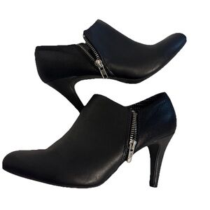 Dexflex Comfort Women's Black Zip Ankle 3 Inch Heel Boots Bootie Size 8.5